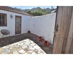 PRECIOSA CASA CANARIA EN BUENAVISTA DEL NORTE