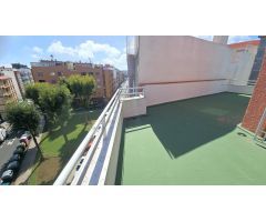 Excelente Ático con Amplia Terraza en La Milagrosa