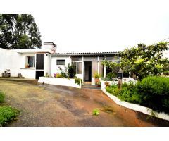 Casa con Gran Terreno en La Esperanza