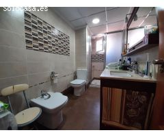 VENDE PISO AMPLIO Y TOTALMENTE REFORMADO