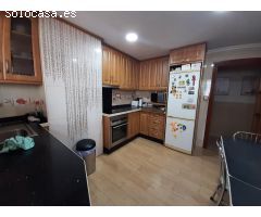 VENDE PISO AMPLIO Y TOTALMENTE REFORMADO