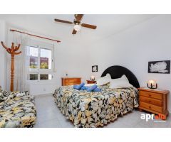 APARTAMENTO DE 4 HABITACIONES A ESCASOS METROS DE LA PLAYA