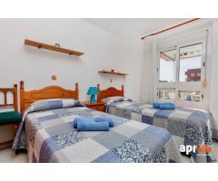 APARTAMENTO DE 4 HABITACIONES A ESCASOS METROS DE LA PLAYA