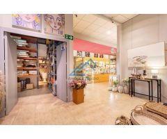 FANTÁSTICO LOCAL A PIE DE CALLE EN PLENO CORAZÓN COMERCIAL Y PEATONAL DE CAMBRILS - ZONA PUERTO