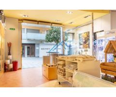 FANTÁSTICO LOCAL A PIE DE CALLE EN PLENO CORAZÓN COMERCIAL Y PEATONAL DE CAMBRILS - ZONA PUERTO