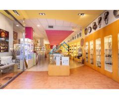 FANTÁSTICO LOCAL A PIE DE CALLE EN PLENO CORAZÓN COMERCIAL Y PEATONAL DE CAMBRILS - ZONA PUERTO