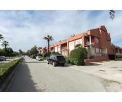 OPORTUNIDAD VIVIENDA ADOSADA EN VILLAS DE PANIAGUA,SOTOGRANDE..