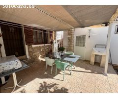 Venta chalet independiente con parcela 2 apartamentos separados piscina garaje y trasteros
