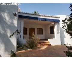 GRAN VILLA INDEPENDIENTE A 200 METROS DEL MAR