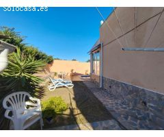 ¡¡OPORTUNIDAD!! VILLA INDEPENDIENTE CON PISCINA PRIVADA