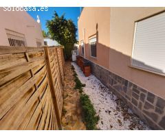 ¡¡OPORTUNIDAD!! VILLA INDEPENDIENTE CON PISCINA PRIVADA