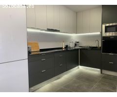ACOGEDOR ADOSADO CON PISCINA PRIVADA