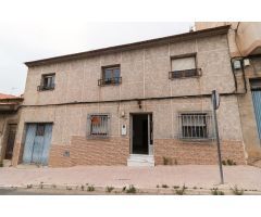 Casa adosada en venta en Avenida de Lorca, Pliego
