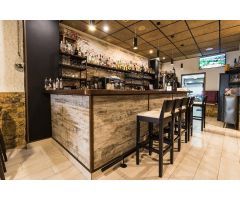 Se vende local comercial (restaurante) con vivienda anexa