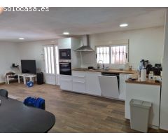 SE VENDE CHALET CON DOS VIVIENDAS