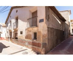 Casona de principios de siglo, ubicada en pleno casco histórico de Pliego