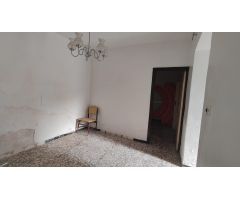 Casa antigua en el casco histórico de Pliego.