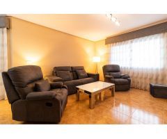 Amplio chalet en Urbanización Los Rodeos (Campos del Río)