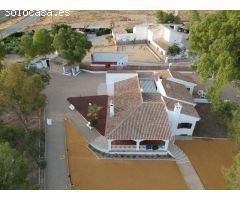 Chalet con finca y cortijo, cerca de Mazarrón