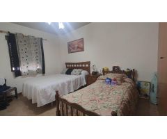 Casa de campo adosada en Casas Nuevas