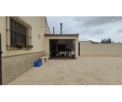 Casa de campo adosada en Casas Nuevas