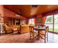Chalet con finca de olivos en Bullas