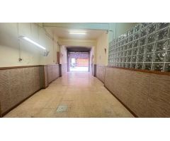 Local comercial en Venta en Santa Coloma de Gramanet, Barcelona