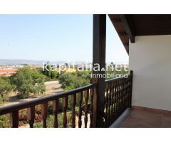 Espectacular chalet inspirado en el Norte a la venta en Albaida.