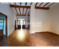 Gran casa a la venta en Ontinyent de los años 30