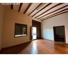 Gran casa a la venta en Ontinyent de los años 30