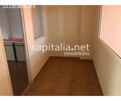 Local comercial en alquiler o venta en primera linea de Sant Rafael