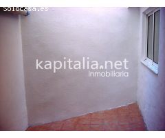 Local comercial en alquiler o venta en primera linea de Sant Rafael