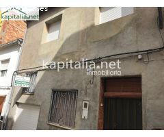 Casa amplia  a la venta en Manuel con muchas posibilidades.