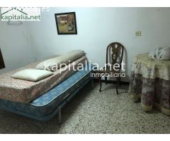 Casa amplia  a la venta en Manuel con muchas posibilidades.