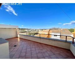 Espectacular casa adosada a la venta en Palomar