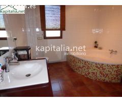 Espectacular casa adosada a la venta en Palomar