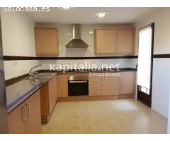 Excelente adosada en venta en Agullent (Valencia)
