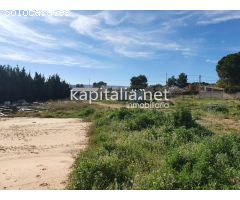 Terreno residencial con naves a la venta en Ontinyent.