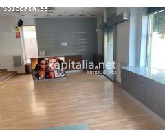 Local comercial chaflán a la venta zona Sant Rafael de Ontinyent.