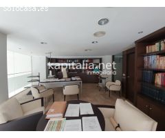 Espectacular local comercial chaflan a la venta en Ontinyent.