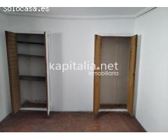 Casa a la venta en Ontinyent, zona La Canterería.