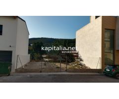 Parcela a la venta en Agullent.