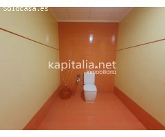 Local comercial en alquiler en Ontinyent.
