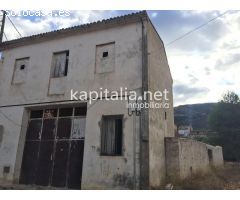 ALMACEN A LA VENTA EN AIELO DE RUGAT