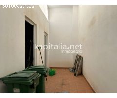 Local en venta en Ontinyent cerca de la Plaza Concepción