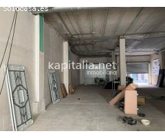 Local en venta en Ontinyent cerca de la Plaza Concepción