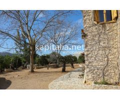 Espectacular masía rústica a la venta en Montesa