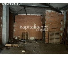 Local chaflán en venta en Ontinyent en zona Llombo