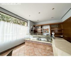 Local comercial en venta en zona Llombo