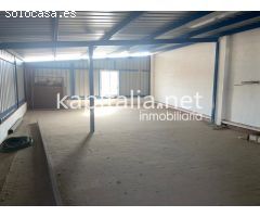 Nave industrial en La Llosa de Ranes